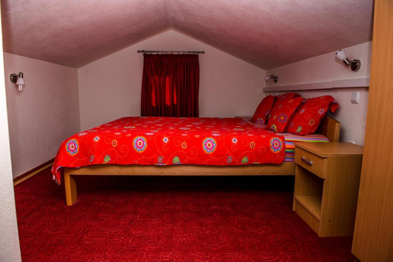 Apartments Klakor Ps Тиват Экстерьер фото