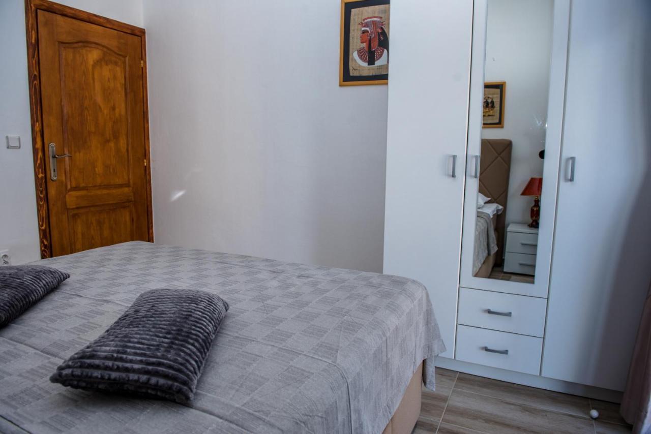 Apartments Klakor Ps Тиват Экстерьер фото